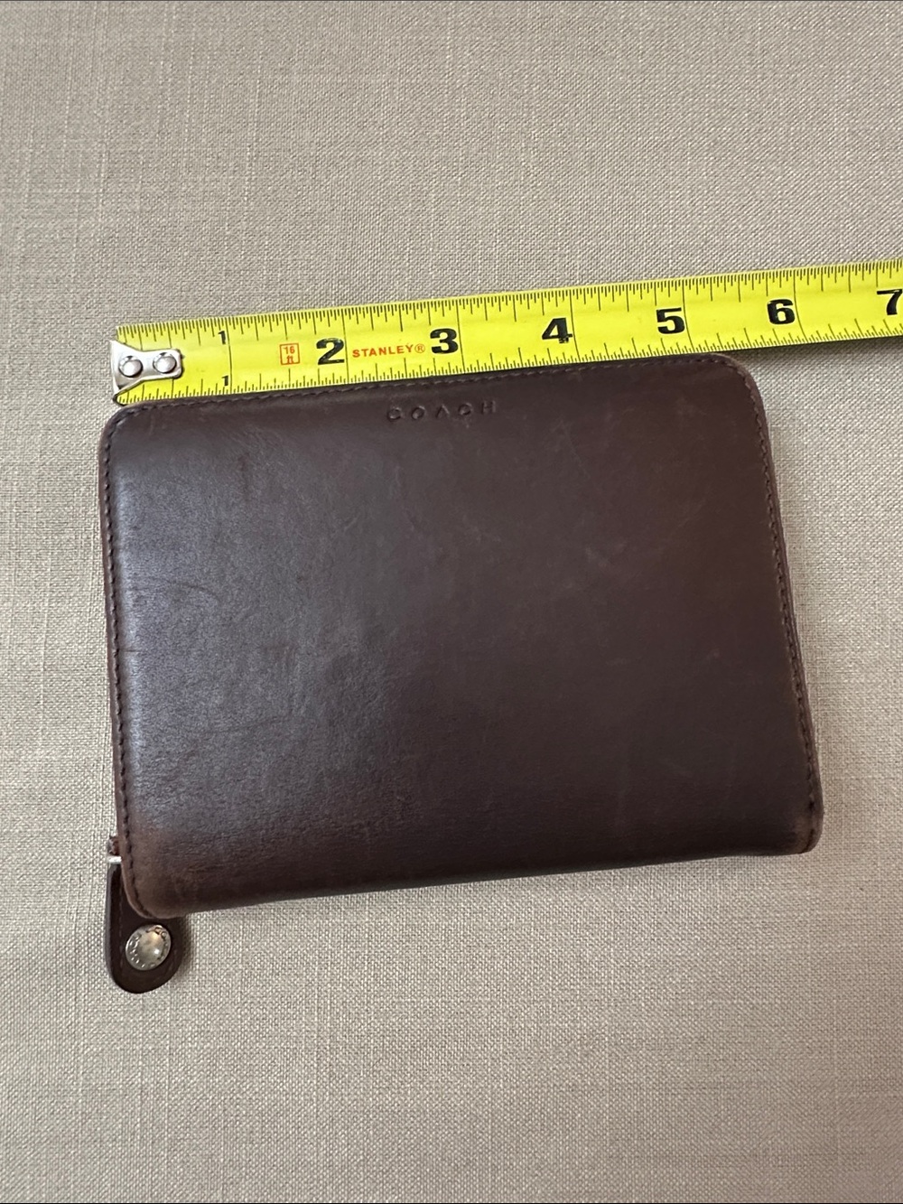 Vintage Coach Dark Brown Mahogany Leather Zip Around Wallet - Picture 8 of 10